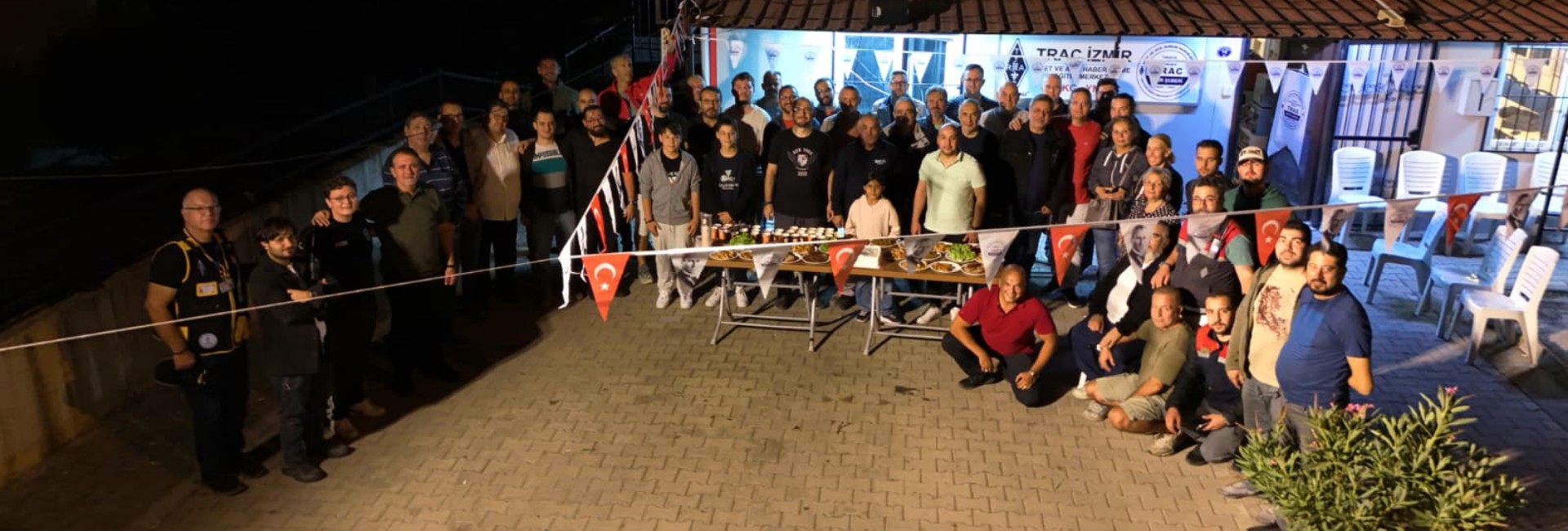 TRAC İzmir Ailesi Yaza Veda Partisi'nde Bir Araya Geldi